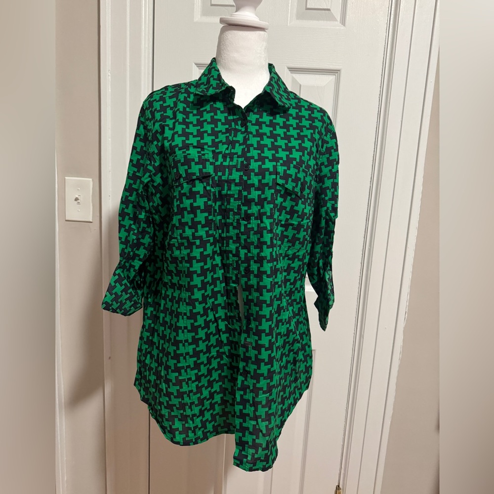 MICHAEL KORS Geometric Print Green Navy Roll Up Sleeve Button Up Shirt